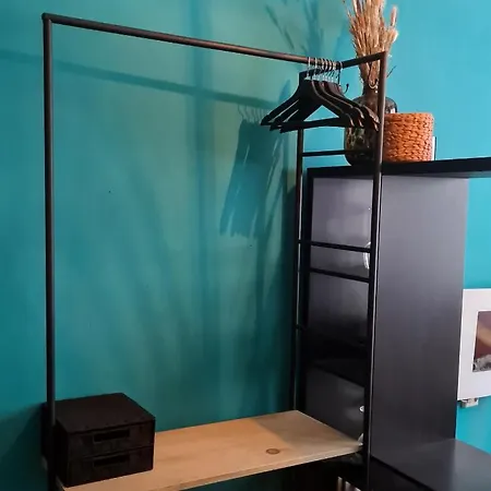 Feel At - מלון חולפן