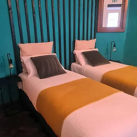 Feel At - Hotel *