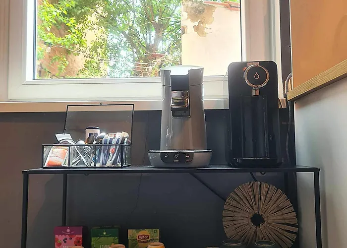 Feel At - فندق غولبين